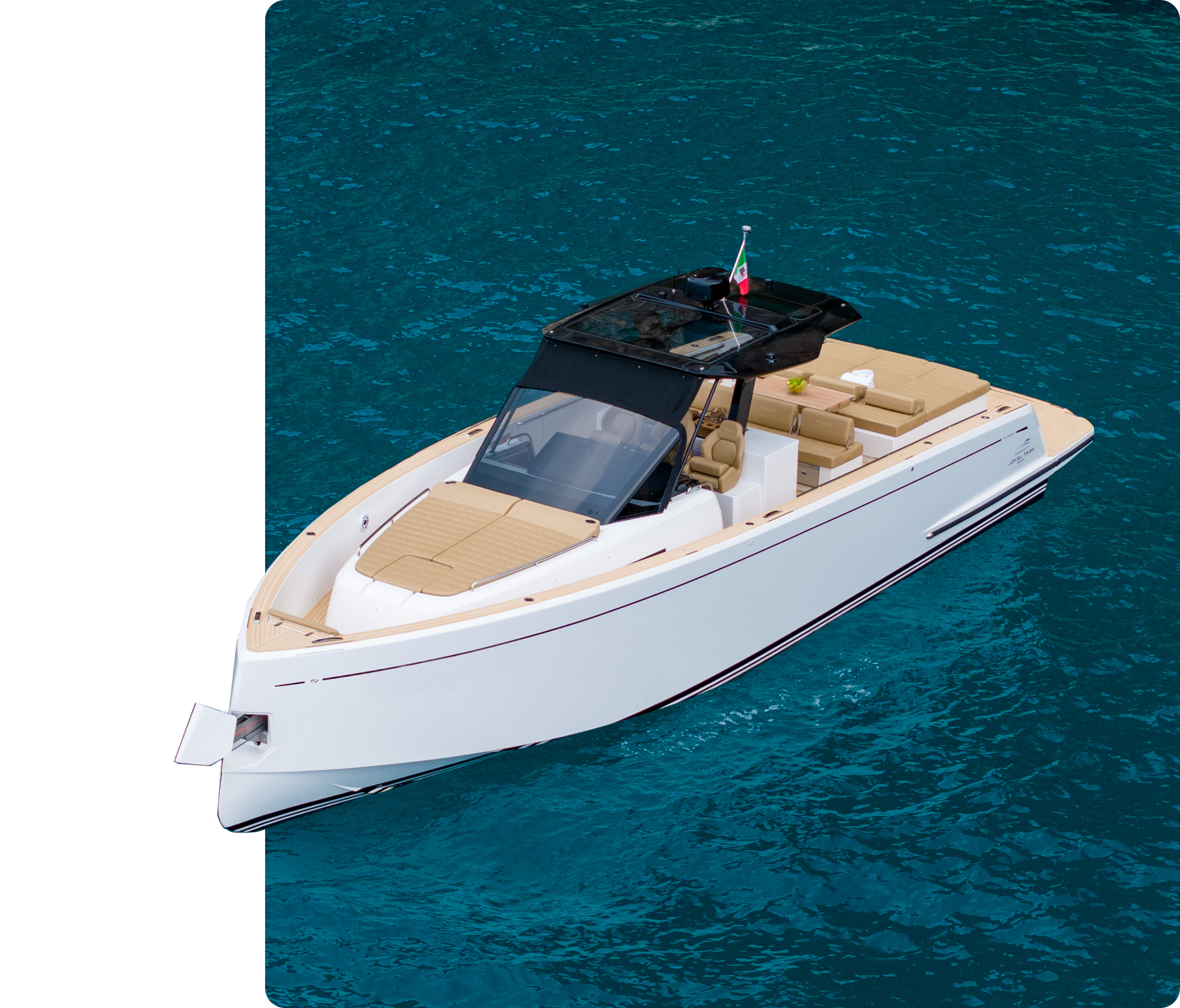 Vivi esperienze in barca a Capri uniche con Giu&Giu Club: appartamenti e tour personalizzati tra acque cristalline e paesaggi mozzafiato.