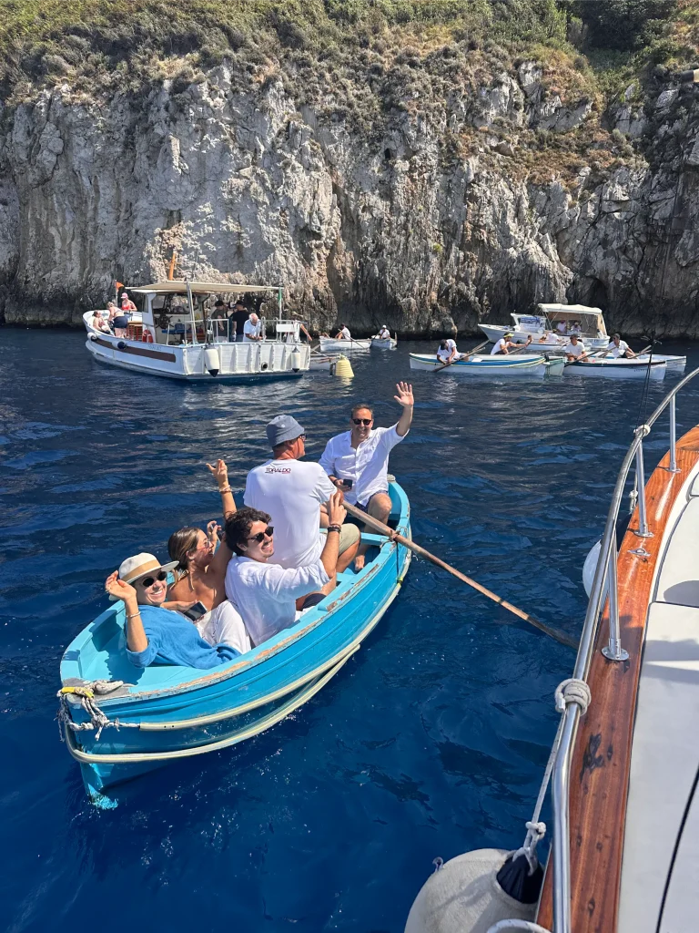 How the Blue Grotto Works - Come funziona la Grotta Azzurra