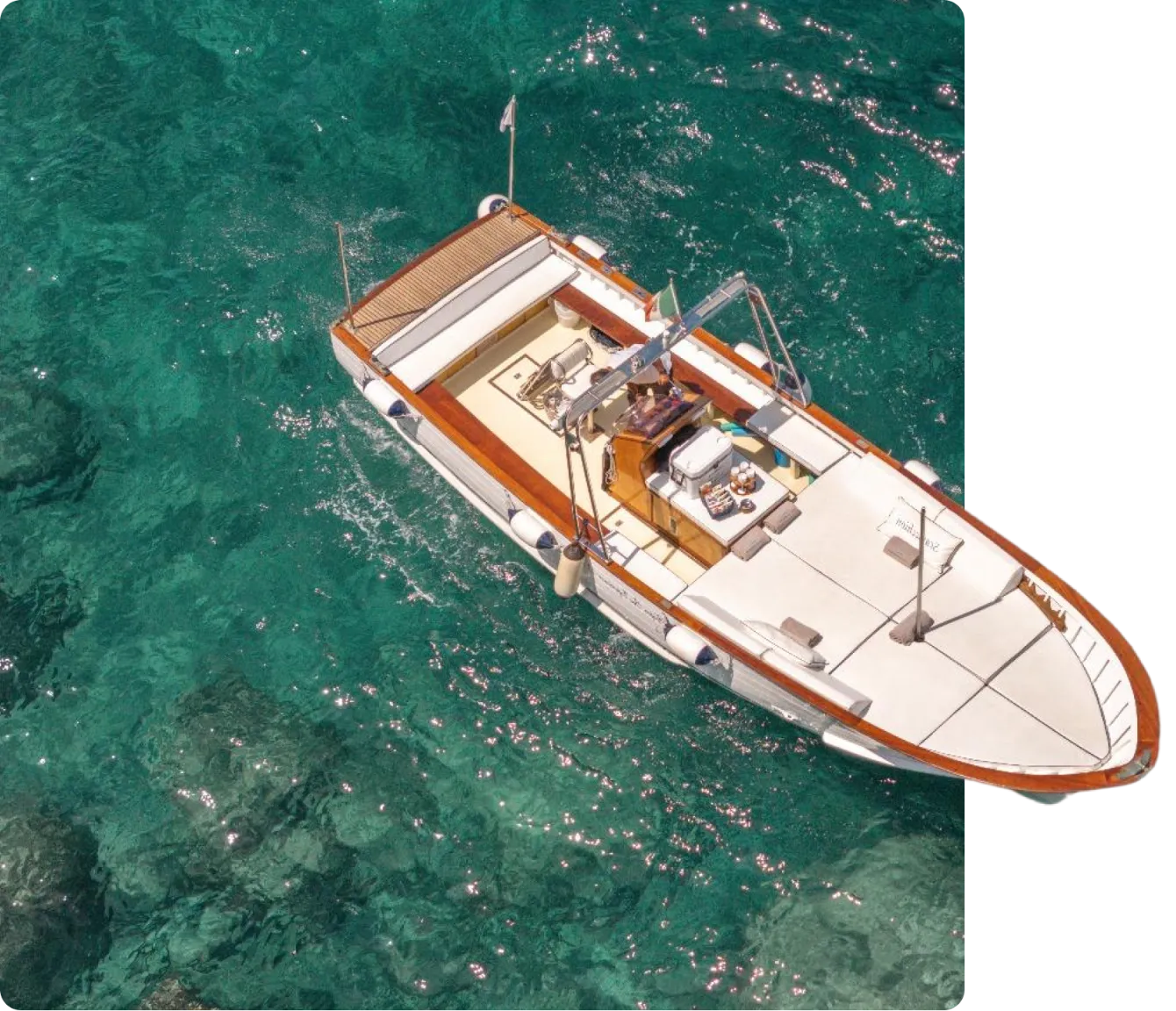 Lancia – Vivi esperienze in barca a Capri uniche con Giu&Giu Club: appartamenti e tour personalizzati tra acque cristalline e paesaggi mozzafiato.