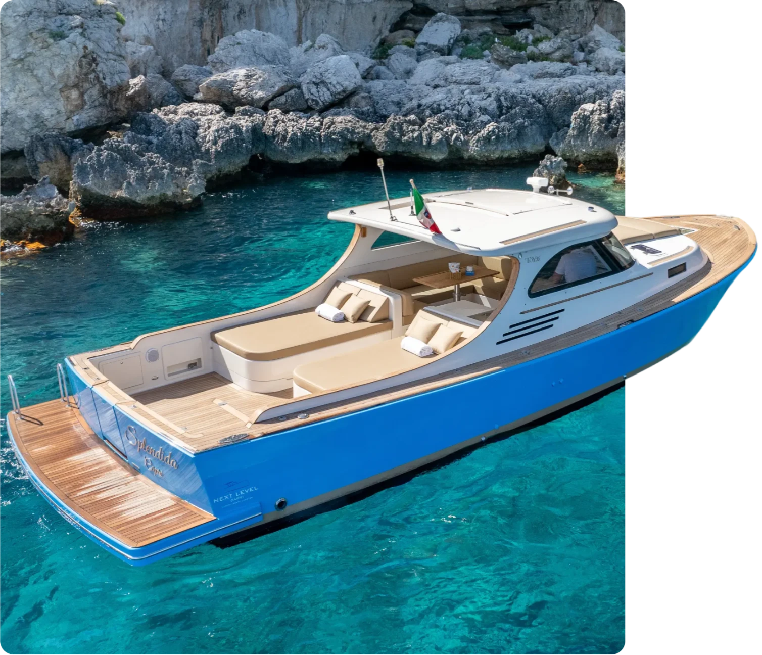 Toy 36 – Vivi esperienze in barca a Capri uniche con Giu&Giu Club: appartamenti e tour personalizzati tra acque cristalline e paesaggi mozzafiato.